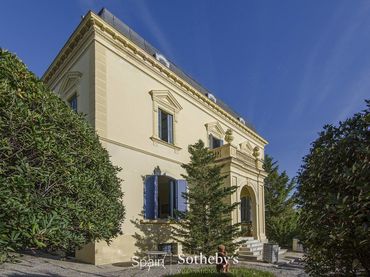 Haus mit Pool zum Verkauf in Carrer Ciutat Vila Jardí