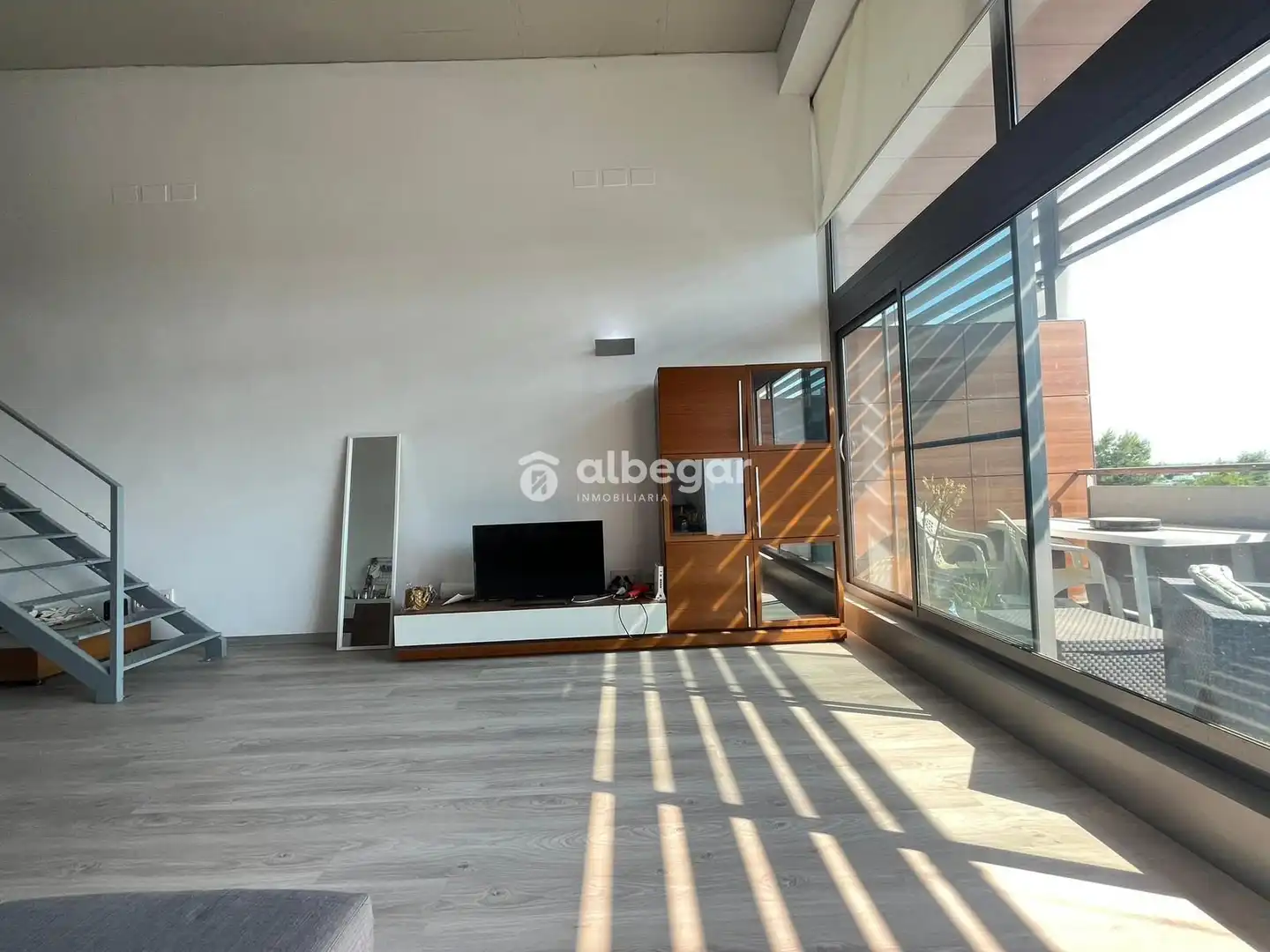 Wohnzimmer von Wohnung zur Miete in Valencia mit Klimaanlage, Terrasse und Schwimmbad