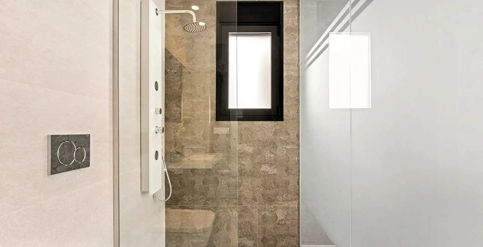 Bathroom of Houses for sale in San Miguel de Salinas
