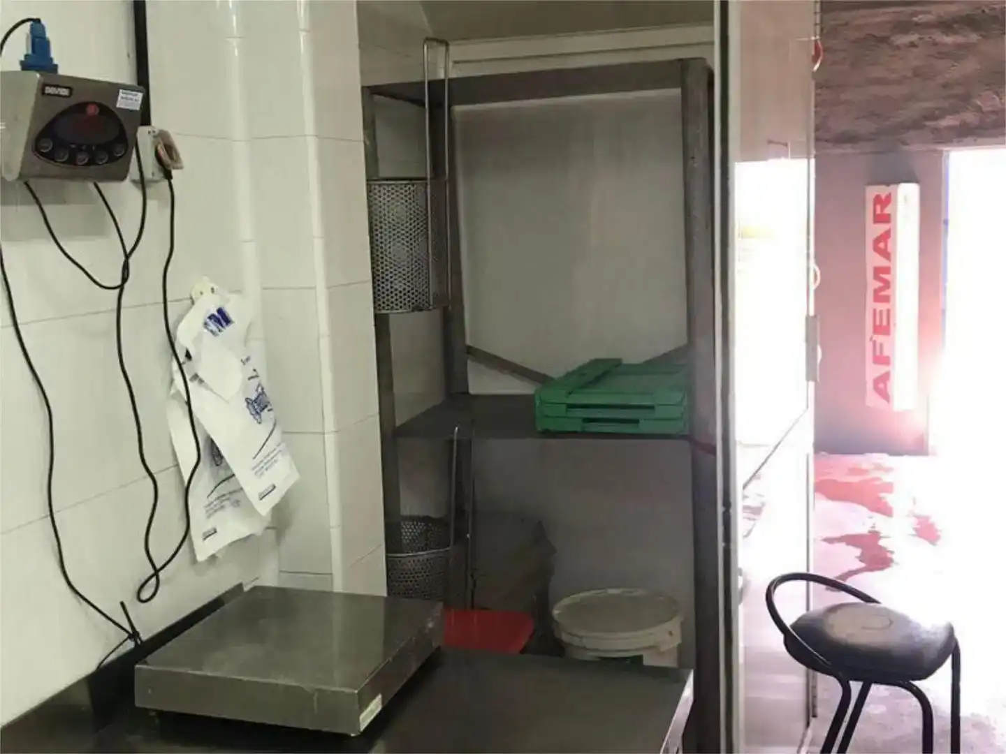 Cuina de Nau industrial en venda en Nuevo Parque - Los Rosales - Tráfico Pesado