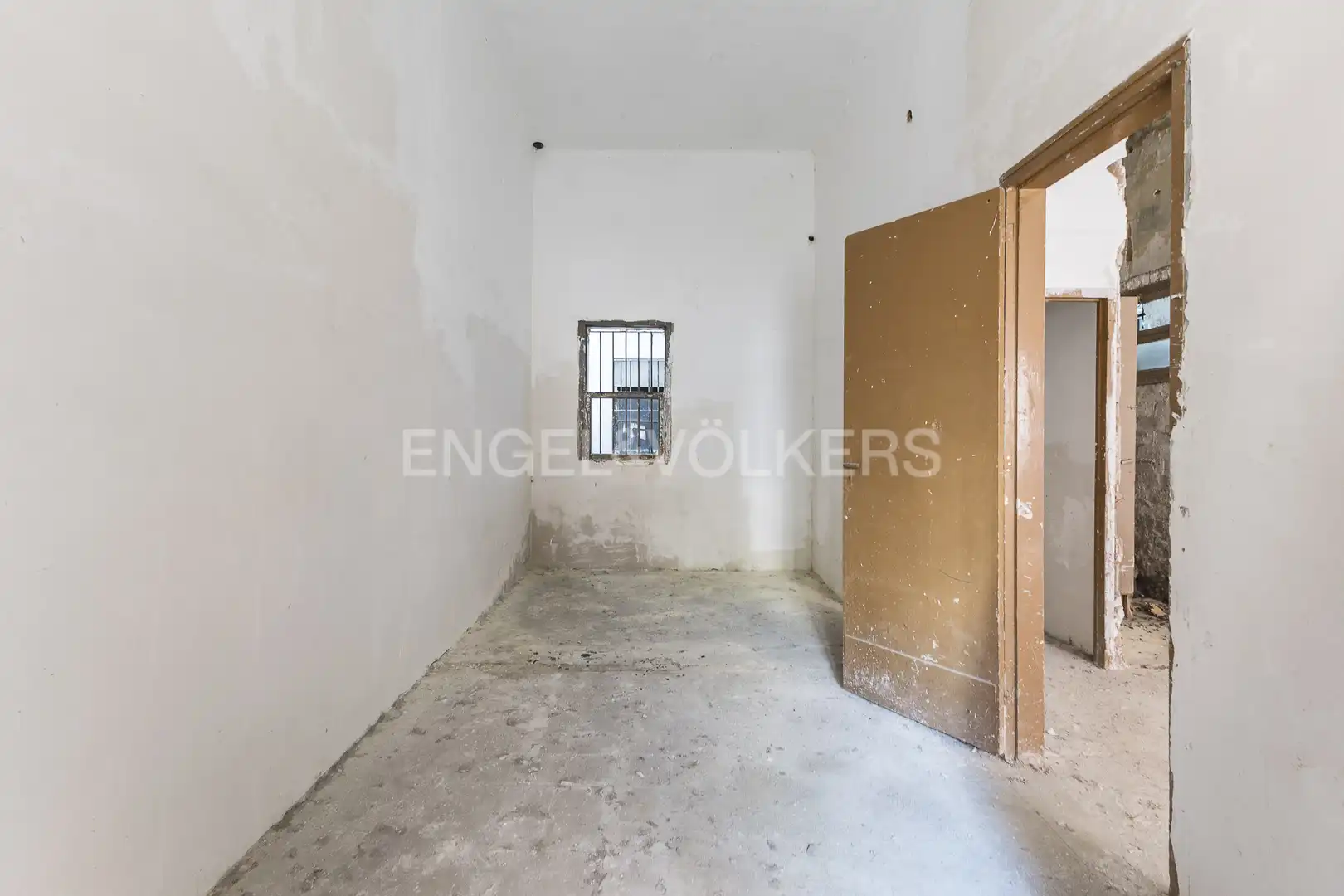 Wohnungen zum Verkauf in Barcelona mit Heizung, Privatgarten und Terrasse