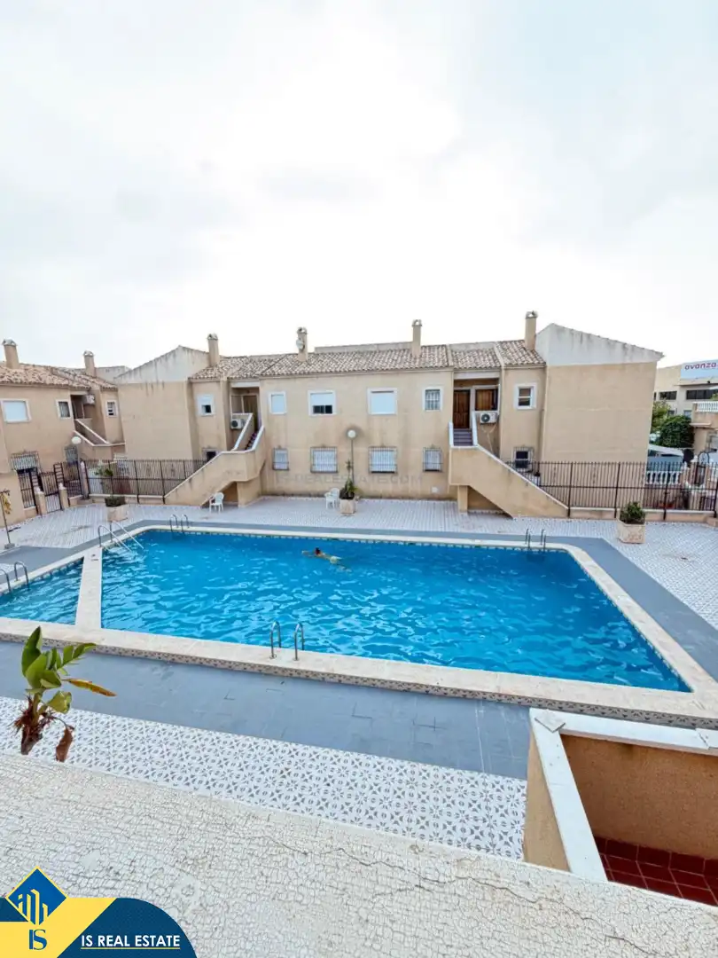 Bungalow amb piscina en venda a Nueva Torrevieja - Aguas Nuevas, imagen 12