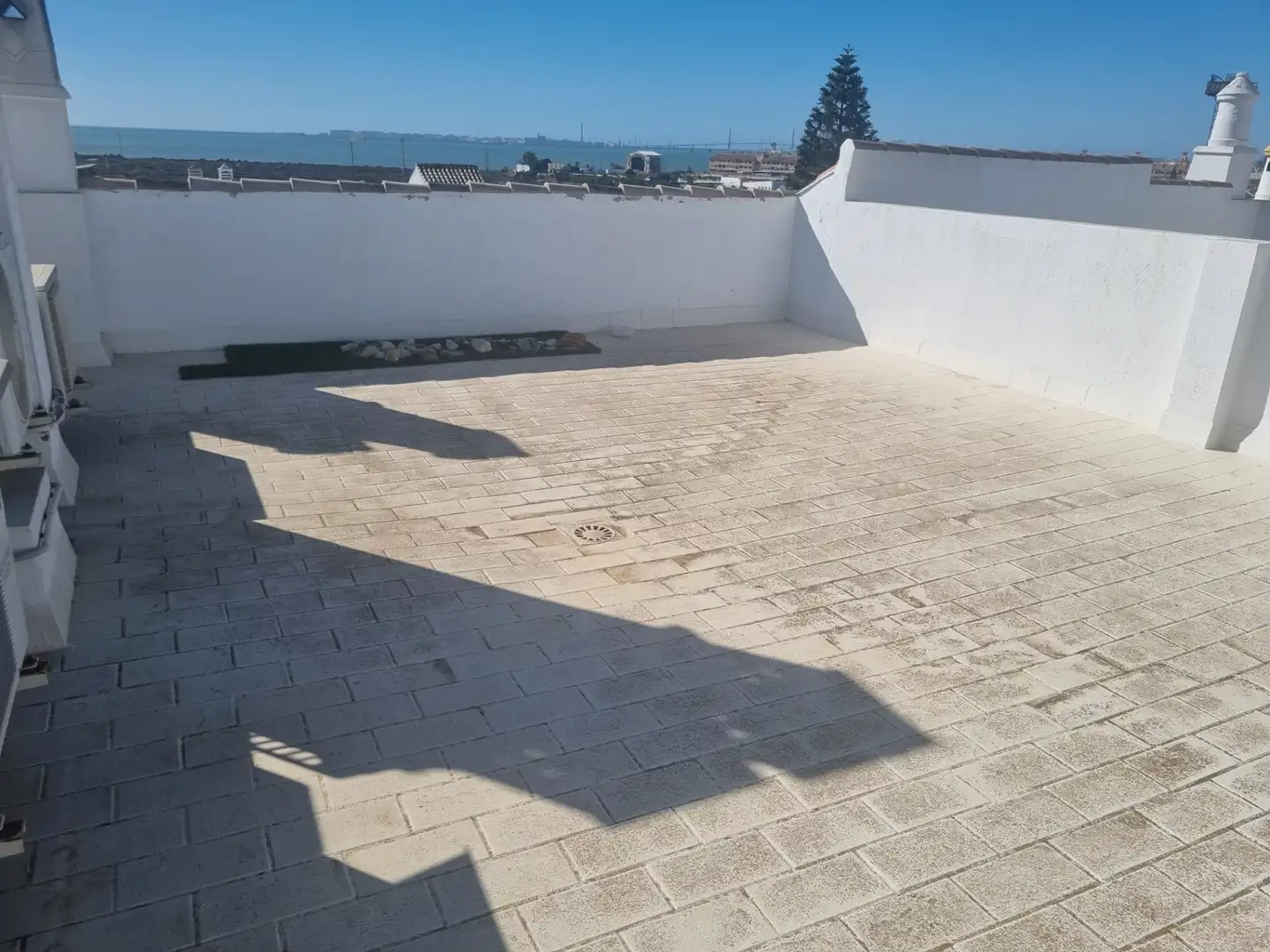 Terraza de Casa adosada de alquiler en San Fernando con Aire acondicionado, Calefacción y Jardín privado