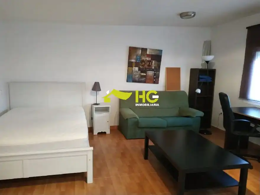 Dormitori de Apartament de lloguer en Villaviciosa de Odón amb Aire condicionat, Calefacció i Moblat