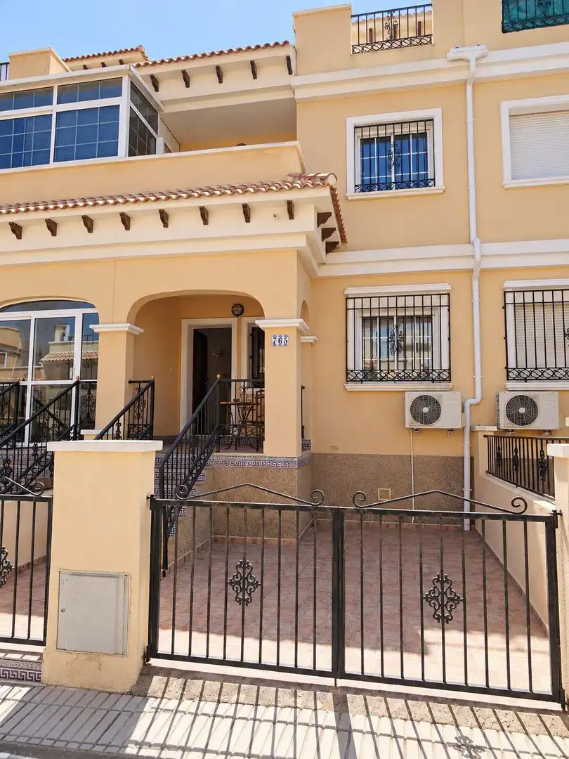 Casa en venta en Orihuela Costa
