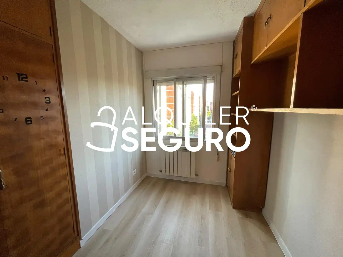 Schlafzimmer von Wohnung zur Miete in Madrid mit Heizung, Abstellraum und Möbliert