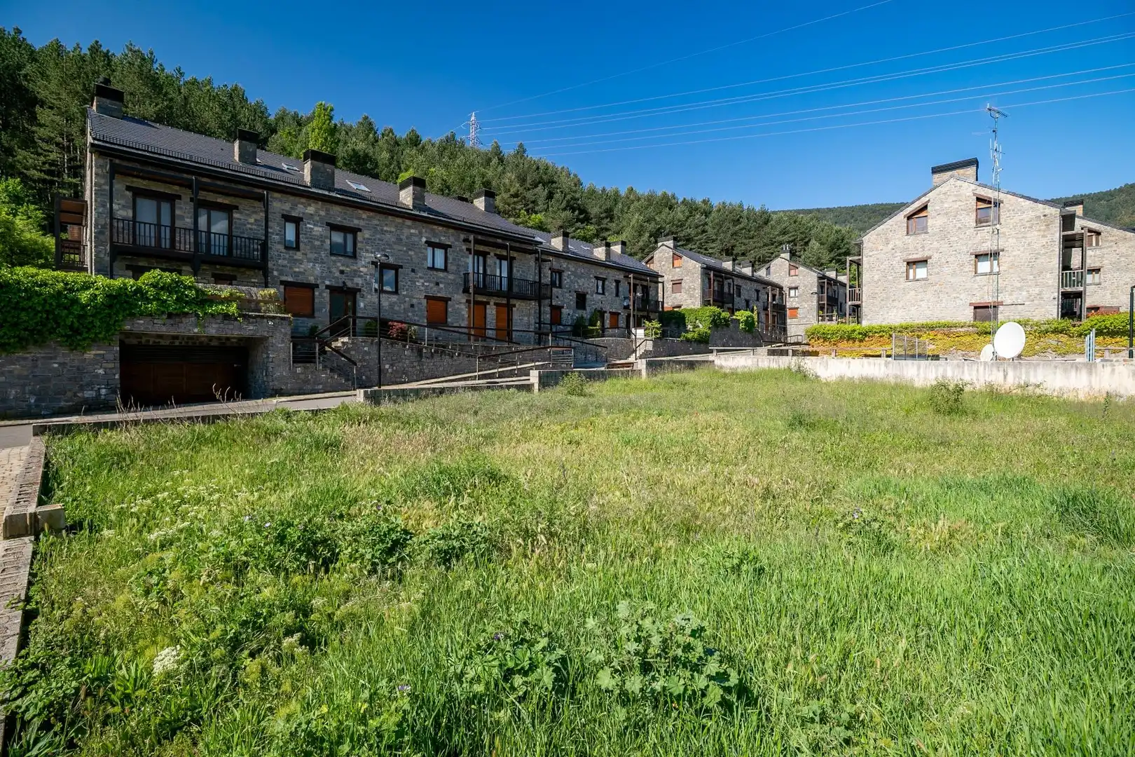 Vista exterior de Pis en venda en Castiello de Jaca amb Calefacció, Terrassa i Traster