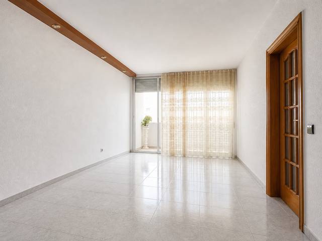 Piso en Venta en Canyelles