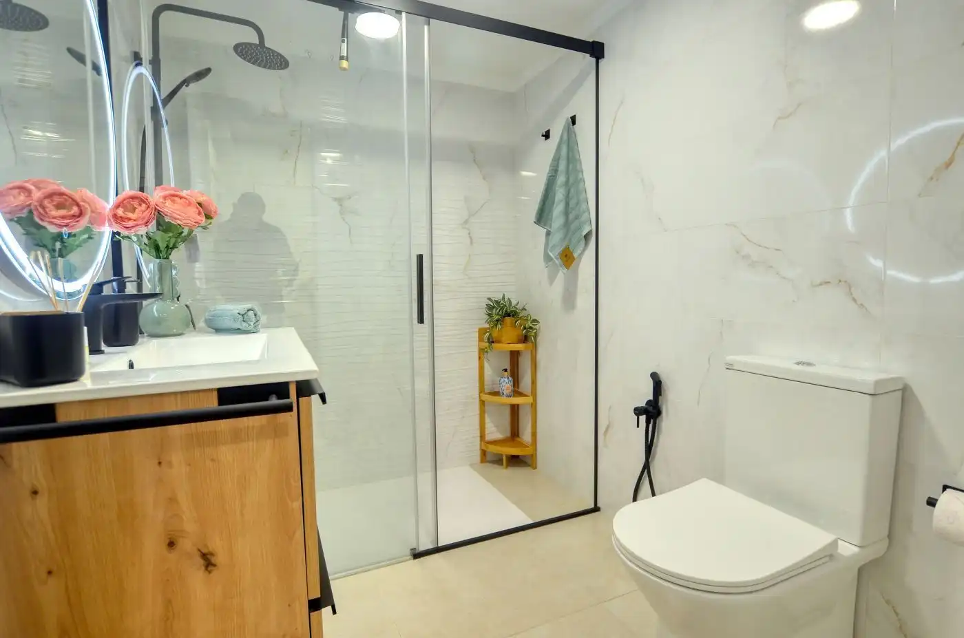 Bathroom of Apartments for sale in Empuriabrava  with Air Conditioner, Heating and Terrace