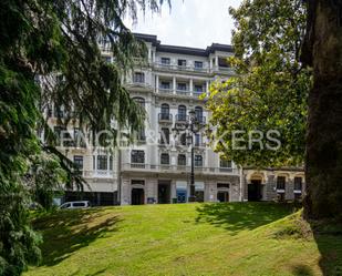 Vista exterior de Apartament en venda en Oviedo  amb Aire condicionat, Calefacció i Terrassa