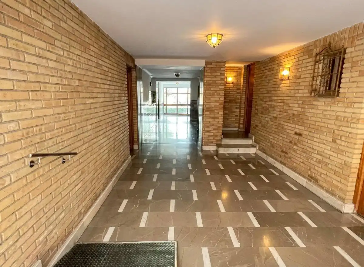 Flat with lift for sale in Calle ACERA DE SAN ILDEFONSO, imagen 2