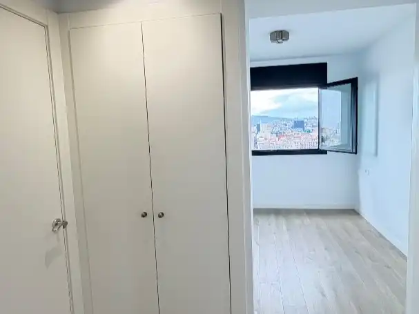 Habitación de Ático en venta en  Barcelona Capital con Aire acondicionado y Balcón