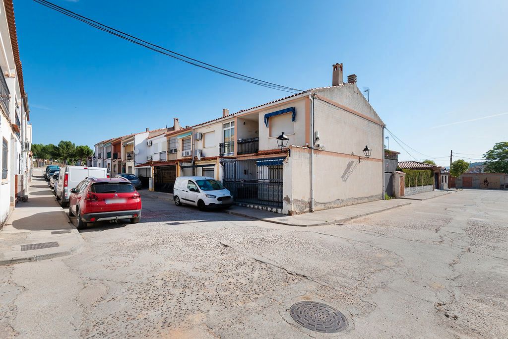 Vista exterior de Casa adosada en venda en Alcaudete de la Jara