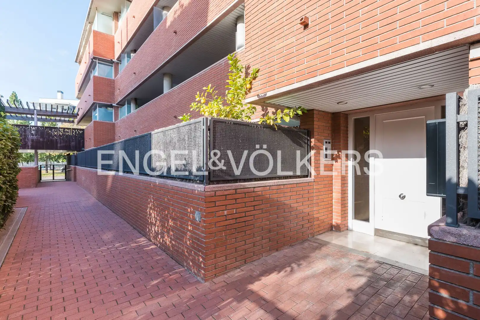 Vista exterior de Pis de lloguer en Sant Cugat del Vallès amb Aire condicionat, Calefacció i Parquet