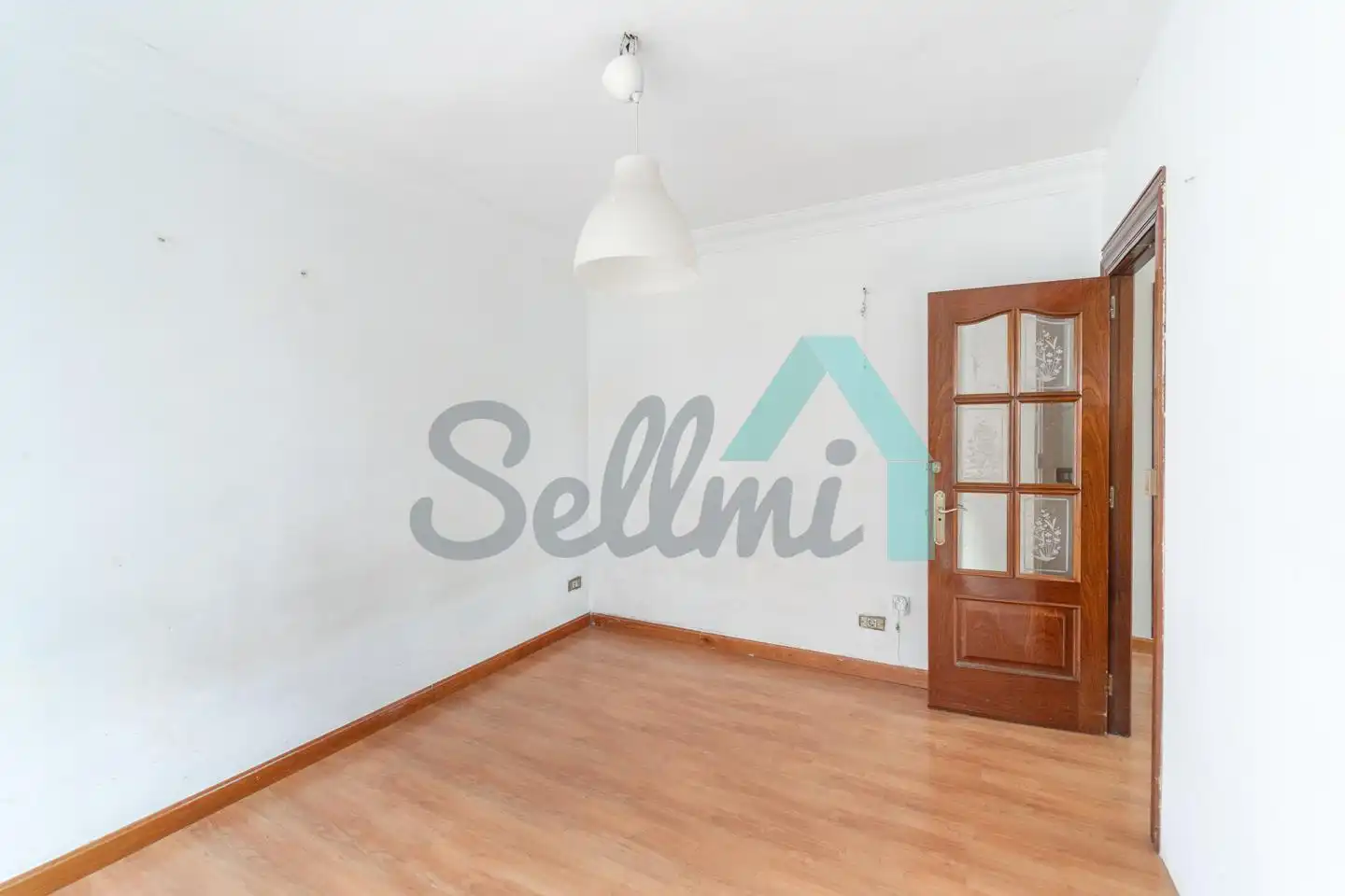 Sala de estar de Piso en venta en Oviedo  con Calefacción, Terraza y Trastero