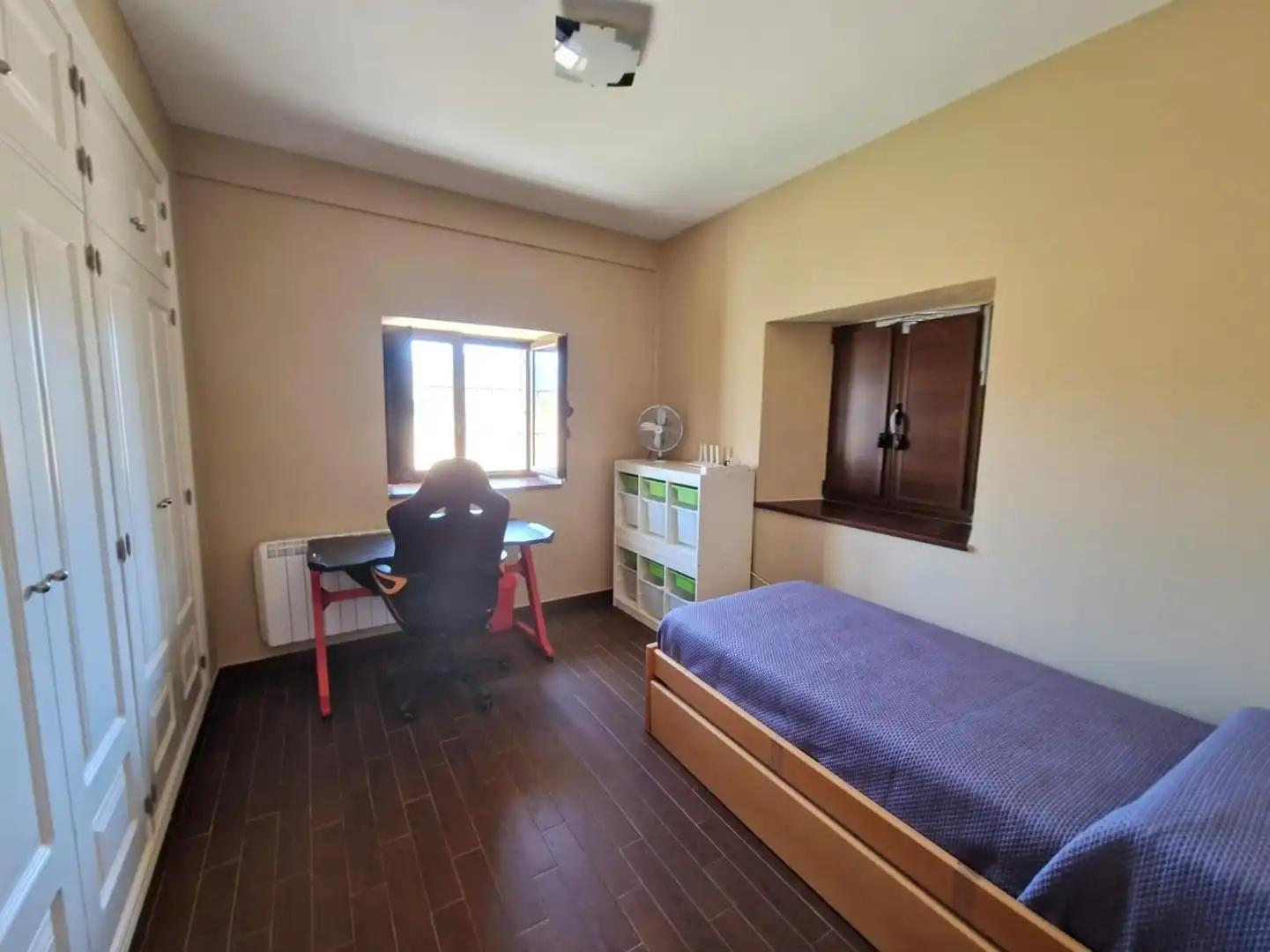Bedroom of Houses for sale in Oliva de Plasencia  with Air Conditioner, Heating and Private garden