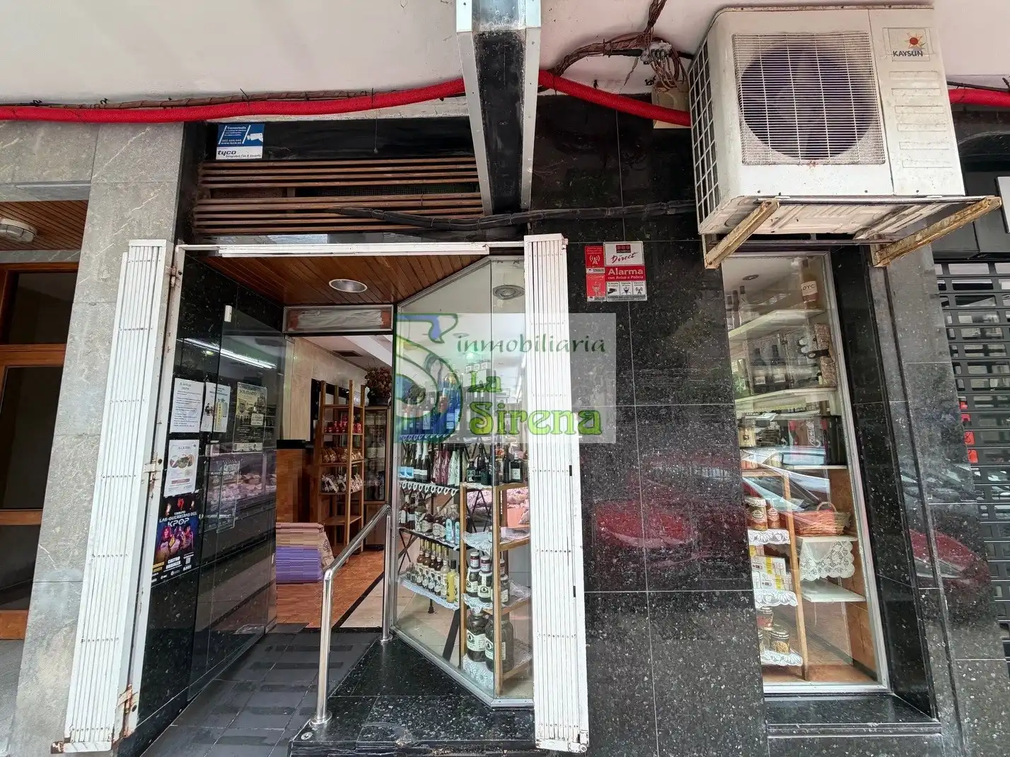 Business premises for transfer in Calle Eladio Laredo 4, imagen 2