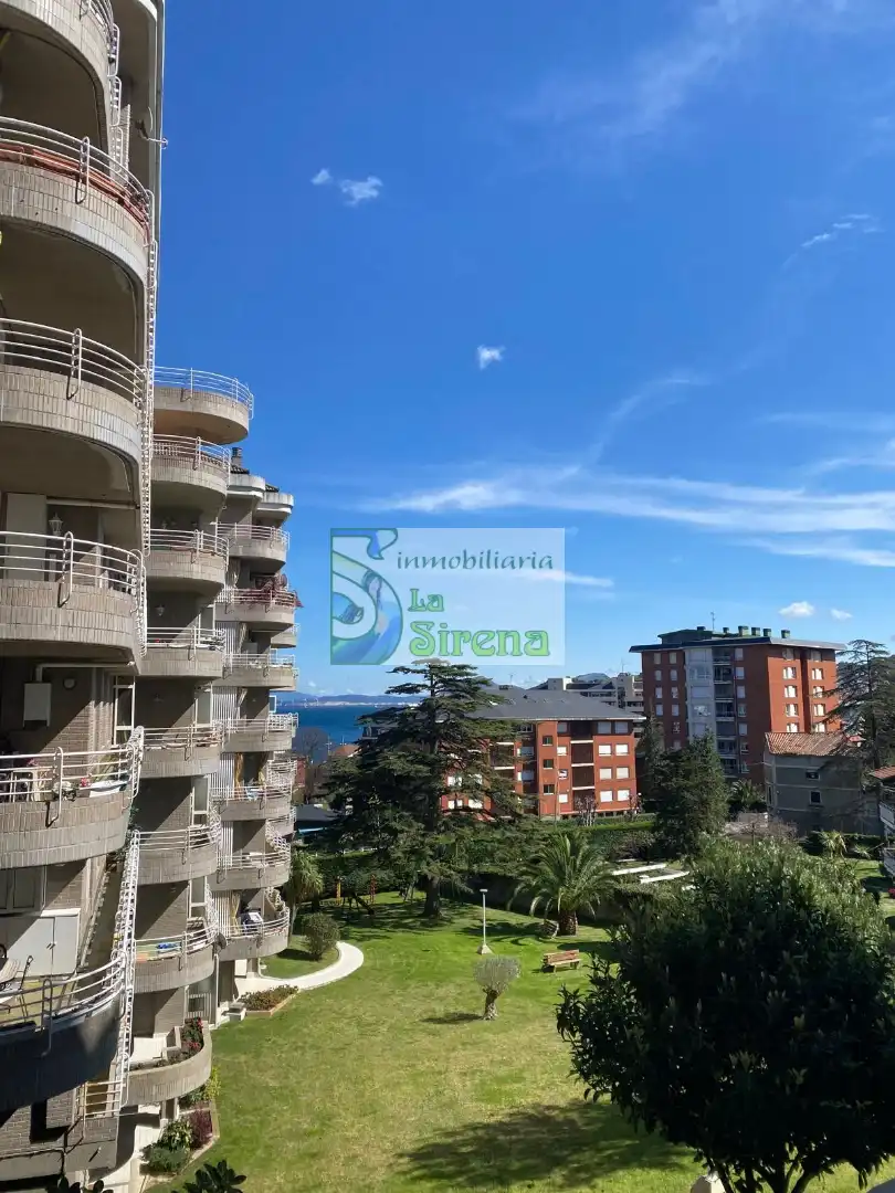 Außenansicht von Wohnung zur Miete in Castro-Urdiales mit Heizung, Terrasse und Möbliert