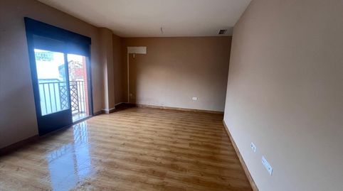 Foto 2 de Piso en venta en Mengíbar, Jaén