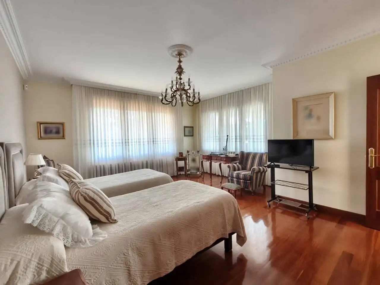 Detached house with garden for sale in Calle Negurigane, imagen 26