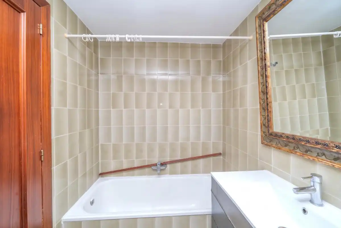 Baño de Piso en venta en Pedreguer con Calefacción