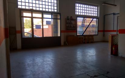 Premises for sale in  Zaragoza Capital