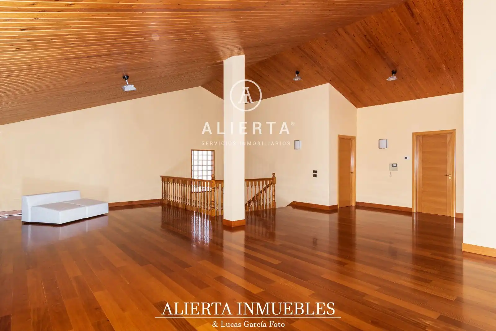 Houses for sale in Damas, San Juan de Mozarrifar