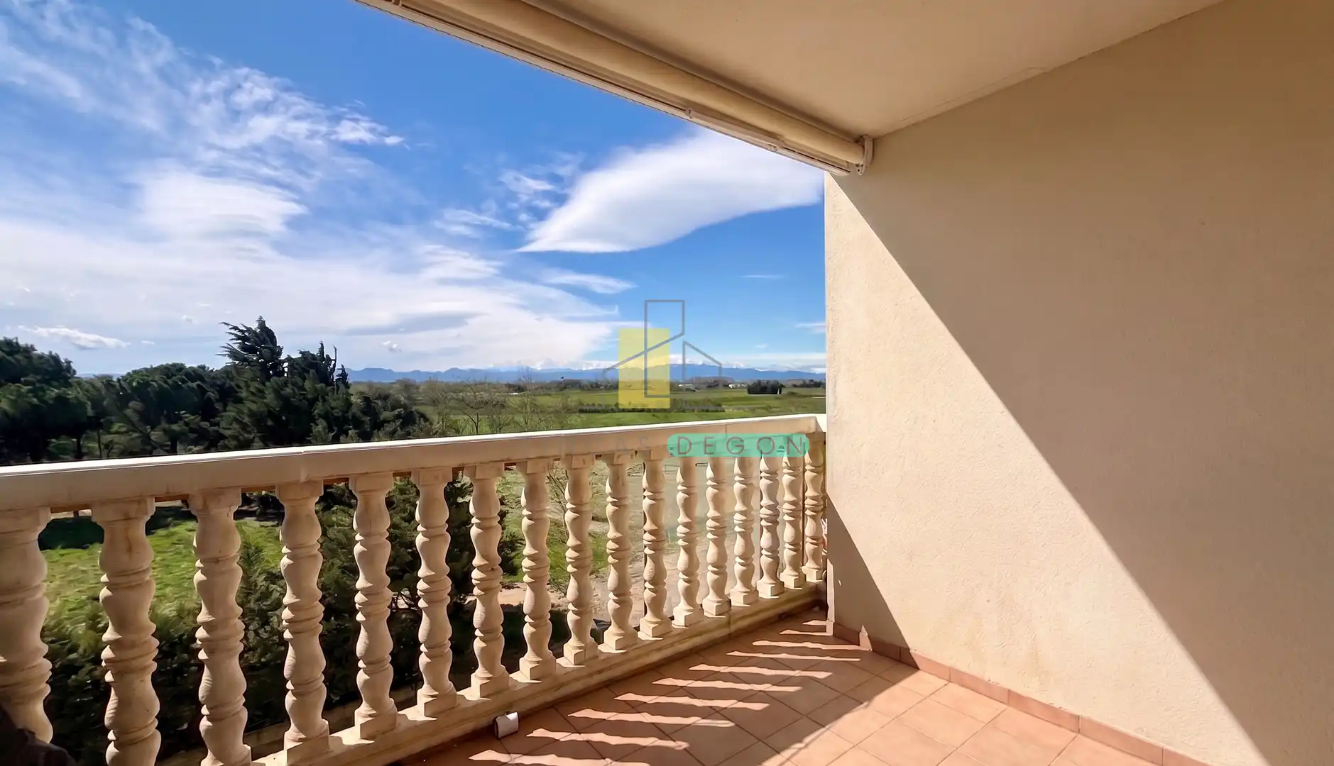 Terrasse von Wohnungen zum Verkauf in Empuriabrava mit Heizung, Terrasse und Möbliert