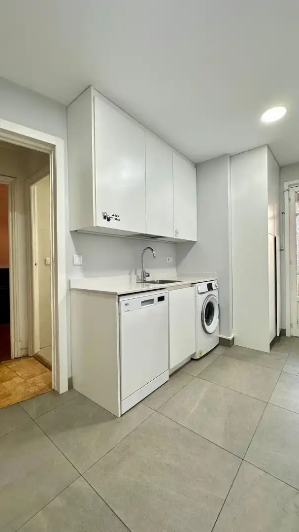Piso con terraza en venta en Calle Eduardo Martínez del Campo, imagen 7