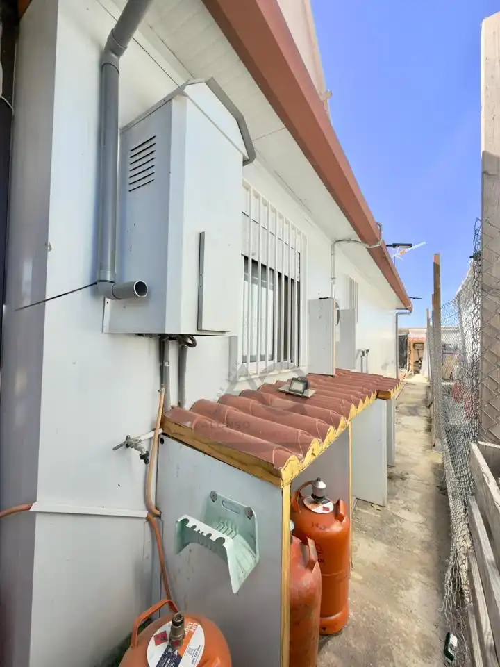Vista exterior de Casa o chalet en venta en Alcalá de Guadaira