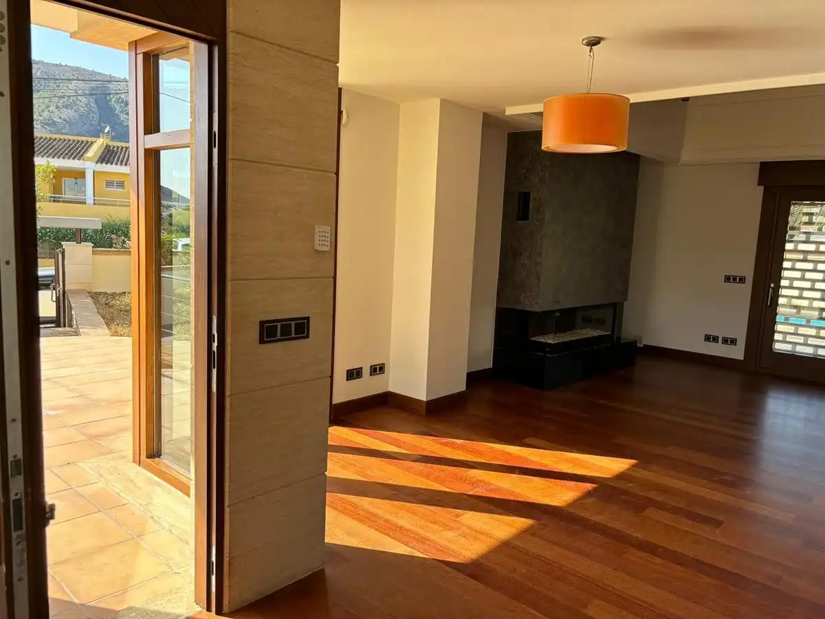 Casa o chalet en venta en L'Alfàs del Pi con Aire acondicionado, Jardín privado y Terraza