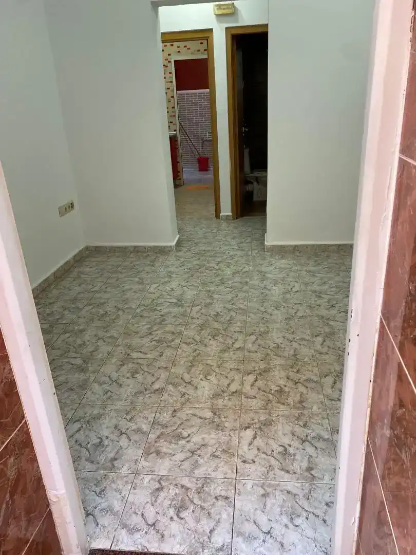 Erdgeschoss zum Verkauf in Ceuta mit Abstellraum