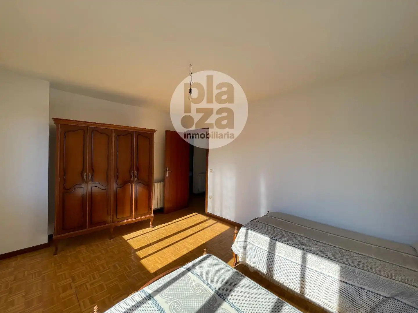 Dormitori de Casa o xalet en venda en Ibeas de Juarros amb Calefacció i Moblat