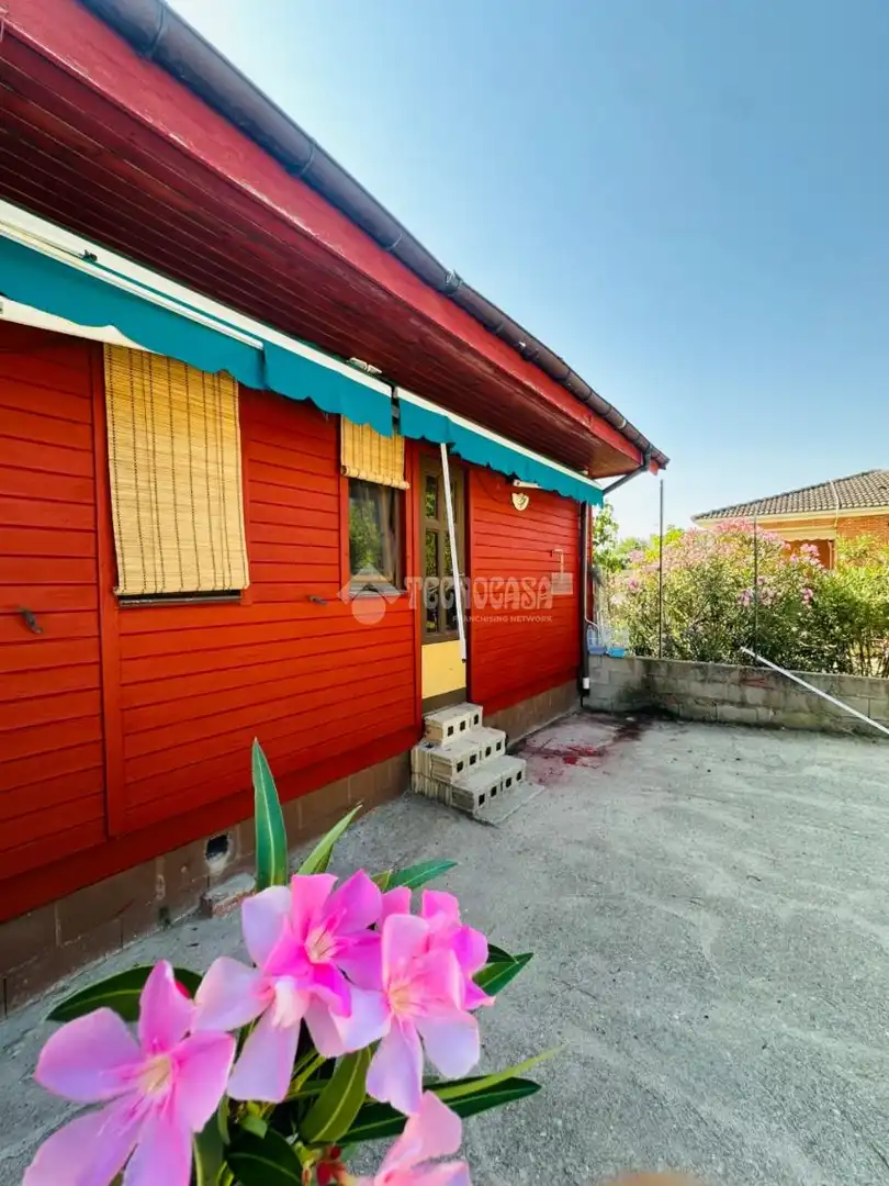 Vista exterior de Casa o chalet en venta en Escalona con Aire acondicionado y Trastero
