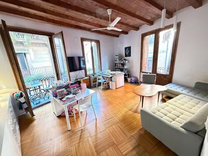 Living room of Flat for sale in  Barcelona Capital  with Parquet flooring and Balcony