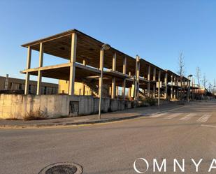 Vista exterior de Edifici en venda en Llagostera