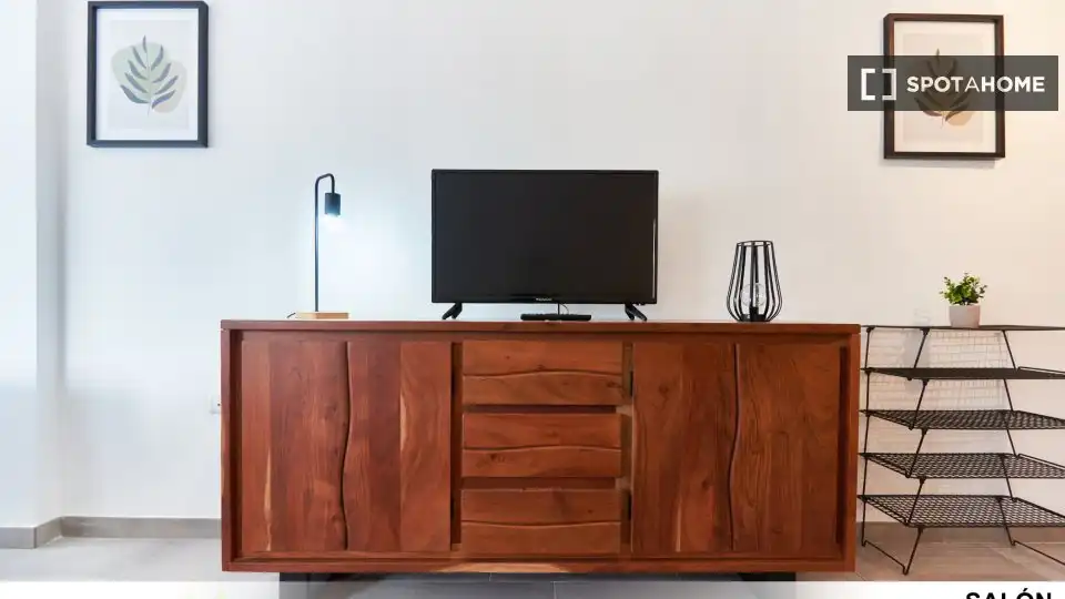 Room in Barrio León