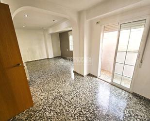 Flat for sale in  Valencia Capital  with Air Conditioner and Balcony