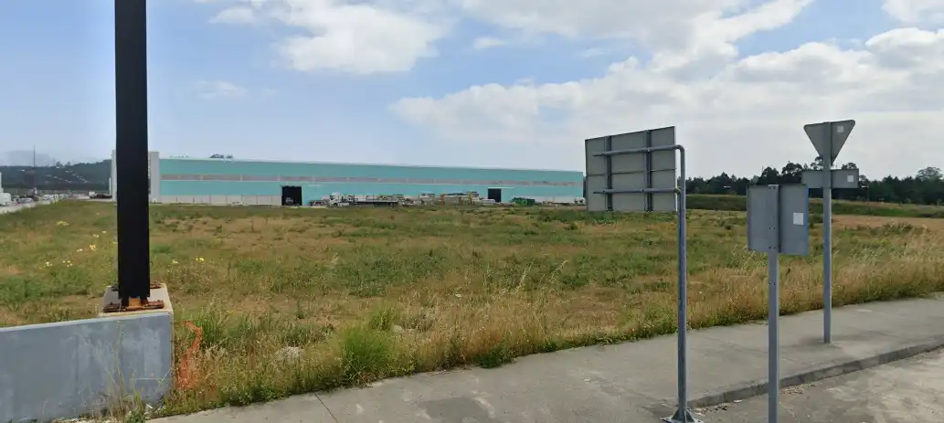 Industriegrundstück zum Verkauf in P.I. Carballo, La Coruña, España