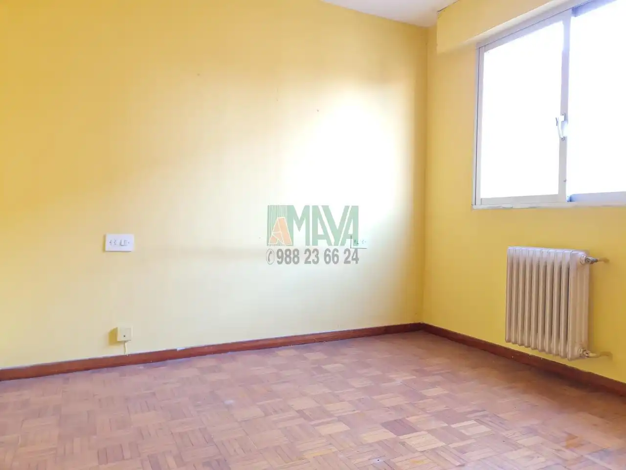 Bedroom of Flat for sale in Ourense Capital   with Heating, Parquet flooring and Storage room