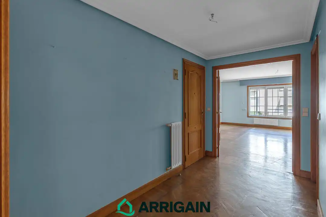 Habitación de Piso en venta en Donostia - San Sebastián  con Calefacción, Terraza y Trastero