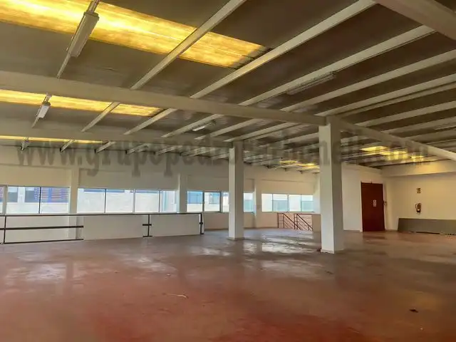 Nave industrial con ascensor en alquiler en Jubalcoi, imagen 2