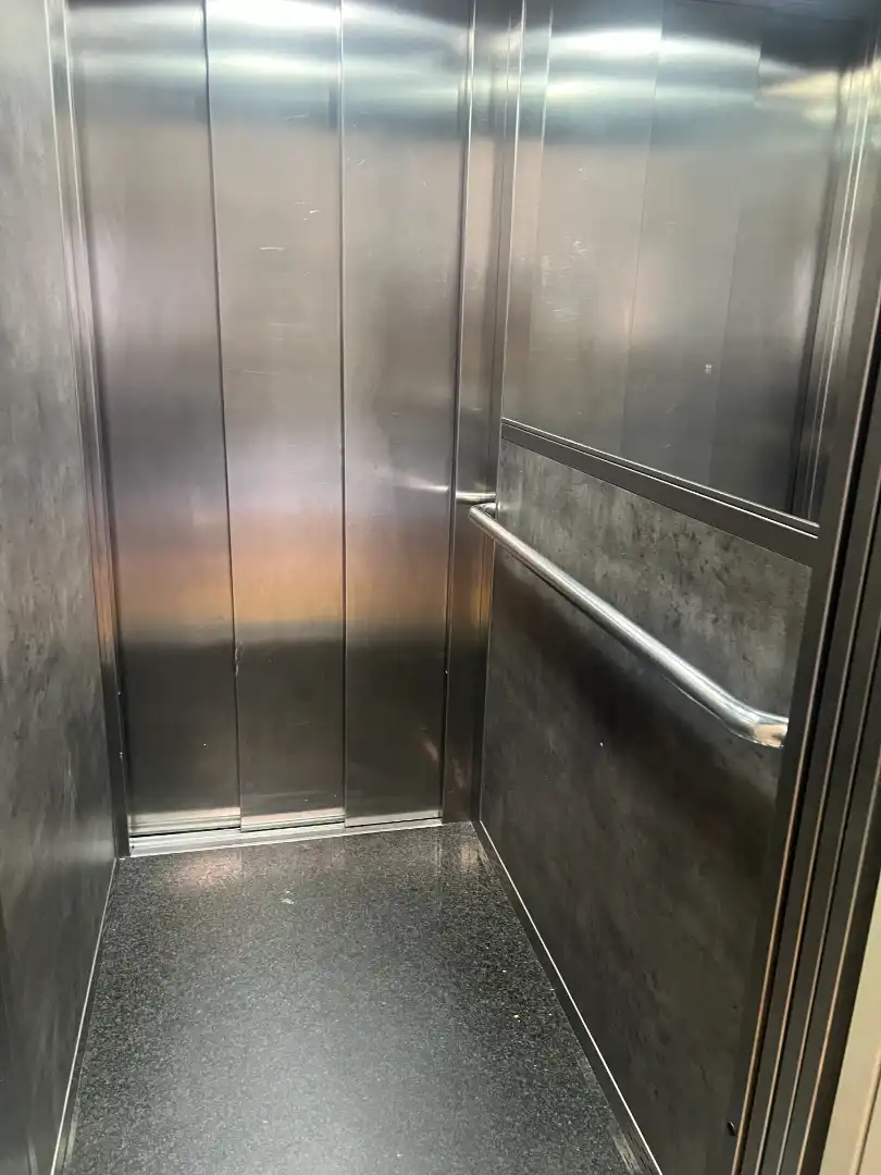 Oficina con ascensor en alquiler en Carrer de Sant Jaume 16, imagen 2