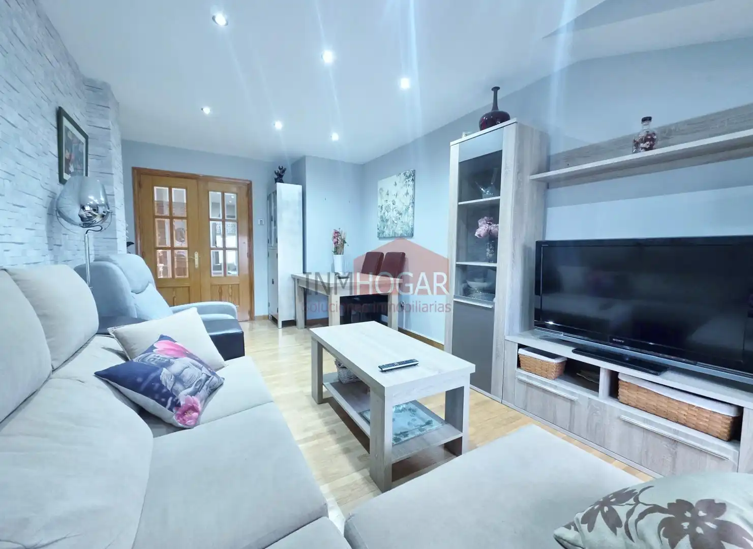 Sala de estar de Piso en venta en Ávila con Calefacción, Parquet y Trastero