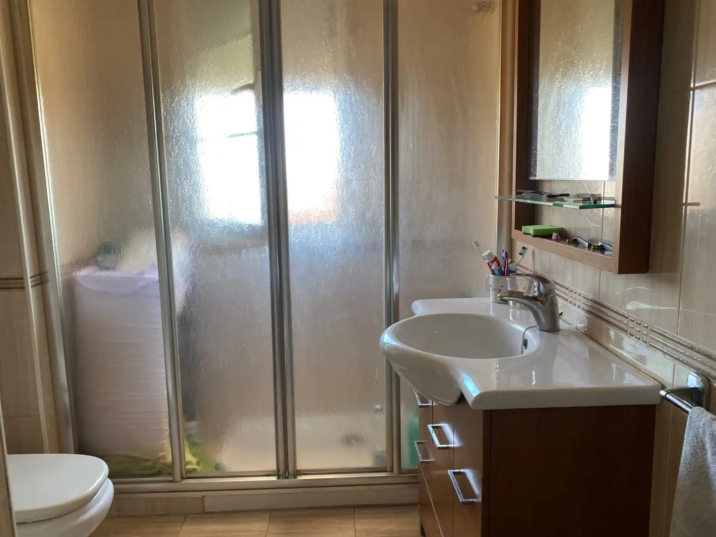 Baño de Casa adosada en venta en Carrión de Calatrava con Aire acondicionado, Calefacción y Piscina