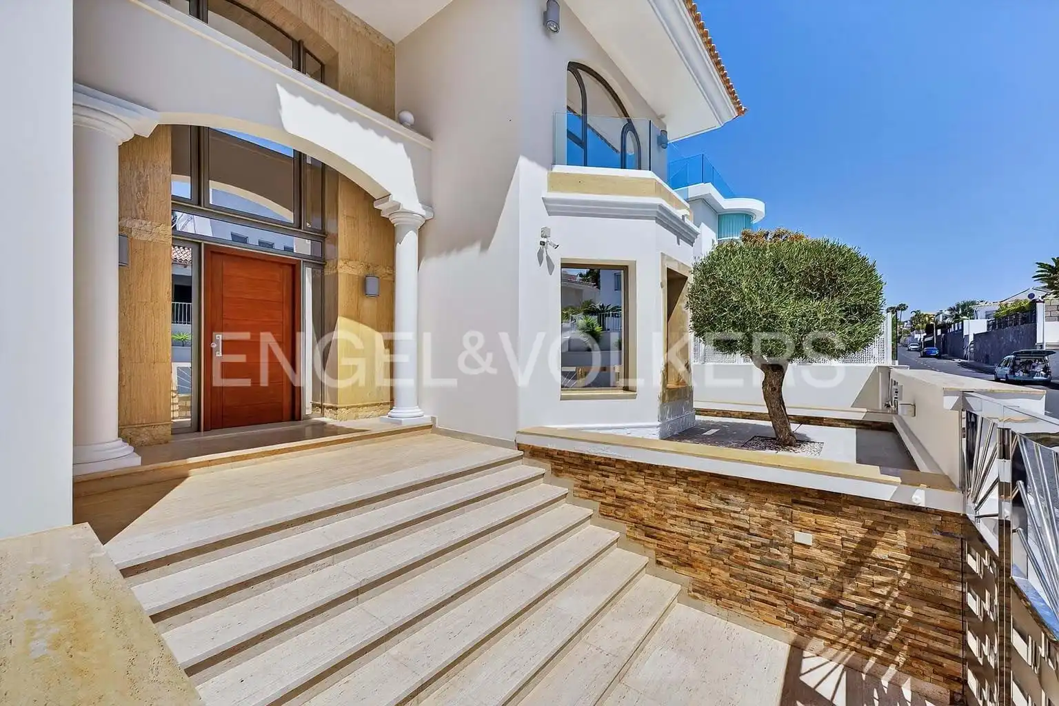 Vista exterior de Casa o chalet en venta en Adeje con Aire acondicionado, Terraza y Piscina