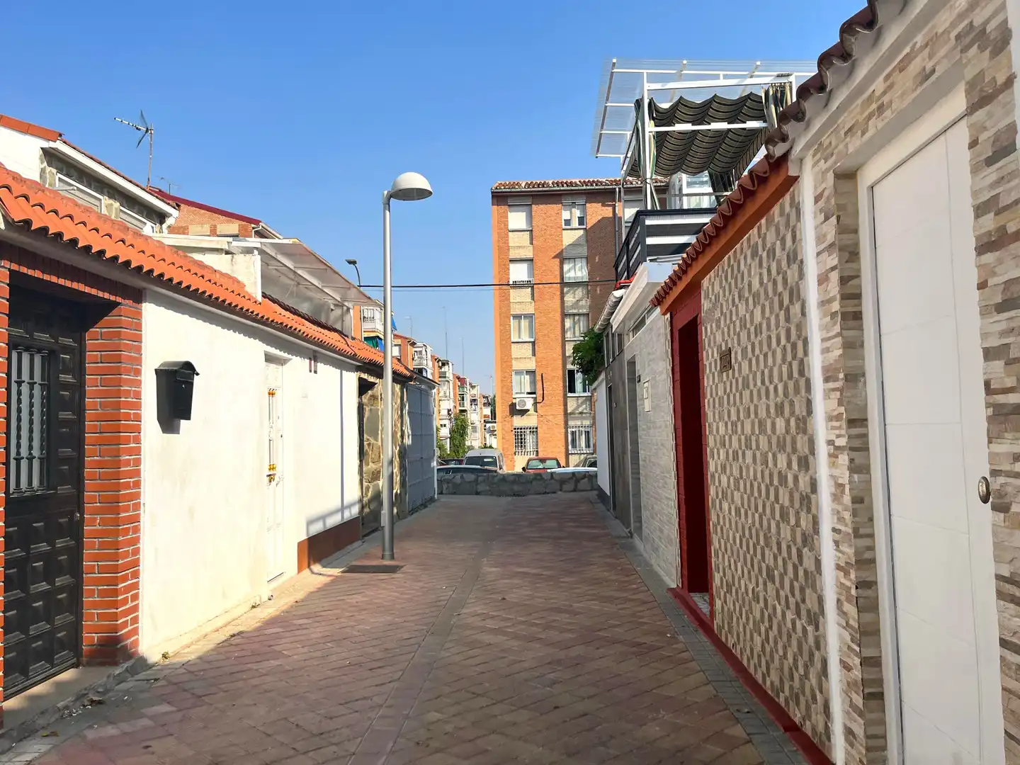 Vista exterior de Casa o chalet en venta en Madrid con Aire acondicionado y Calefacción
