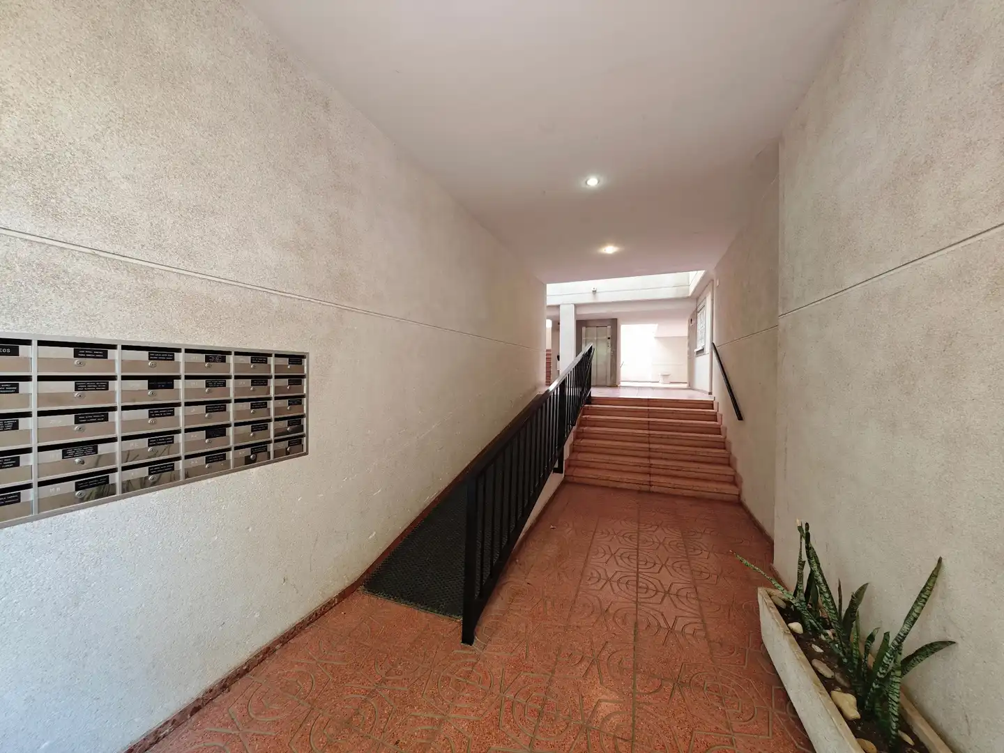 Wohnung zum Verkauf in Mutxamel mit Privatgarten, Parkett und Terrasse