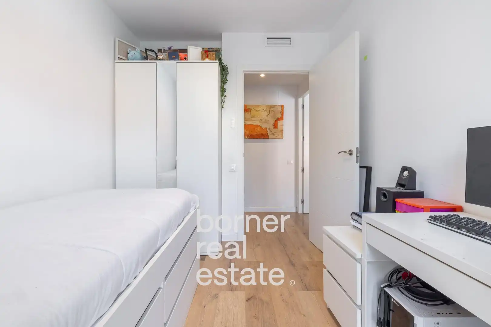 Bedroom of Flat for sale in Terrassa  with Air Conditioner, Heating and Parquet flooring