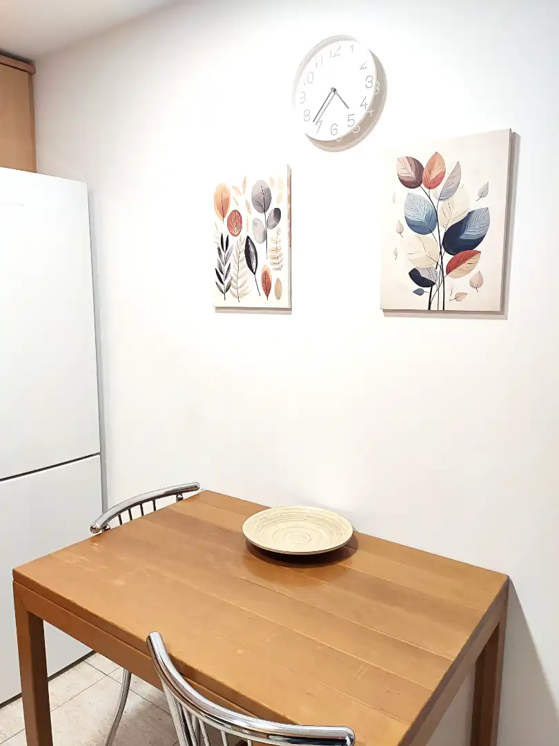 Comedor de Piso de alquiler en Terrassa con Amueblado, Horno y Lavadora